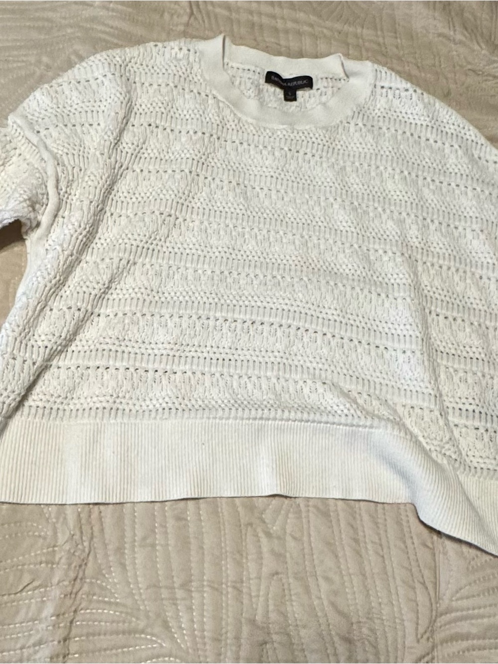 Banana Republic -Knit White Crewneck Sweater by Banana Republic size Small